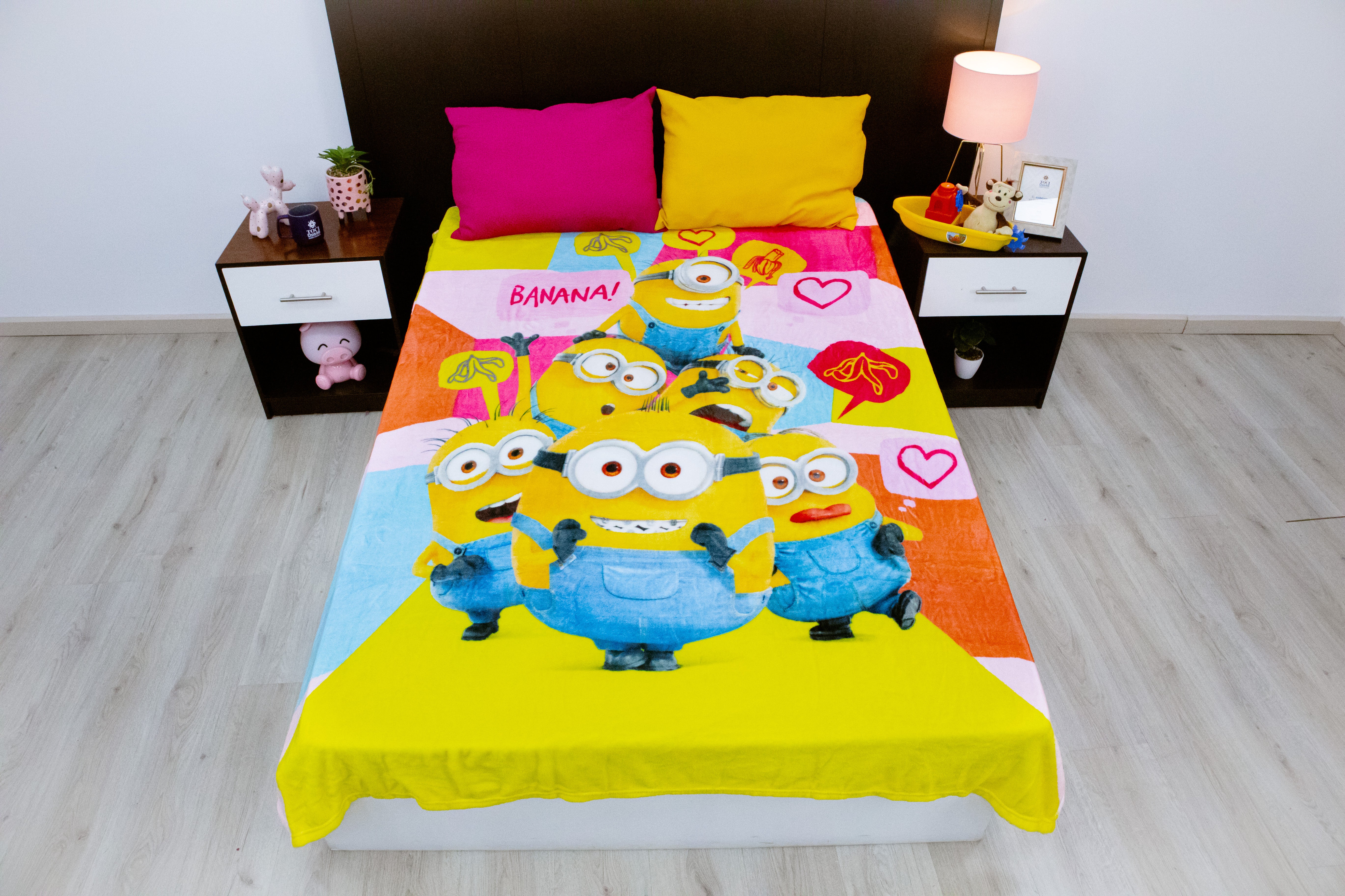 Cobertor Ligero Matrimonial Minions Amigos