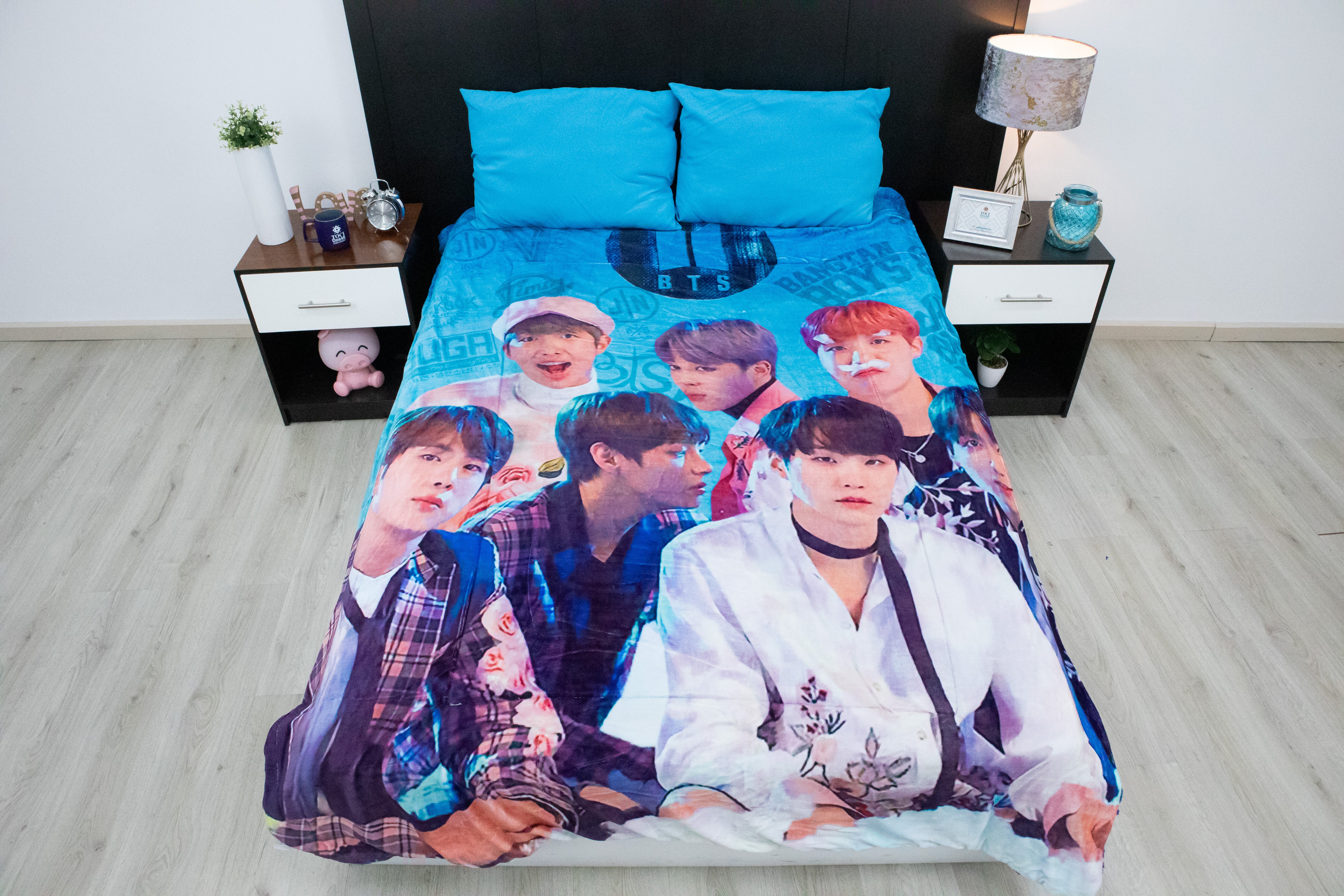 Cobertor Ligero Matrimonial BTS Grupo Azul