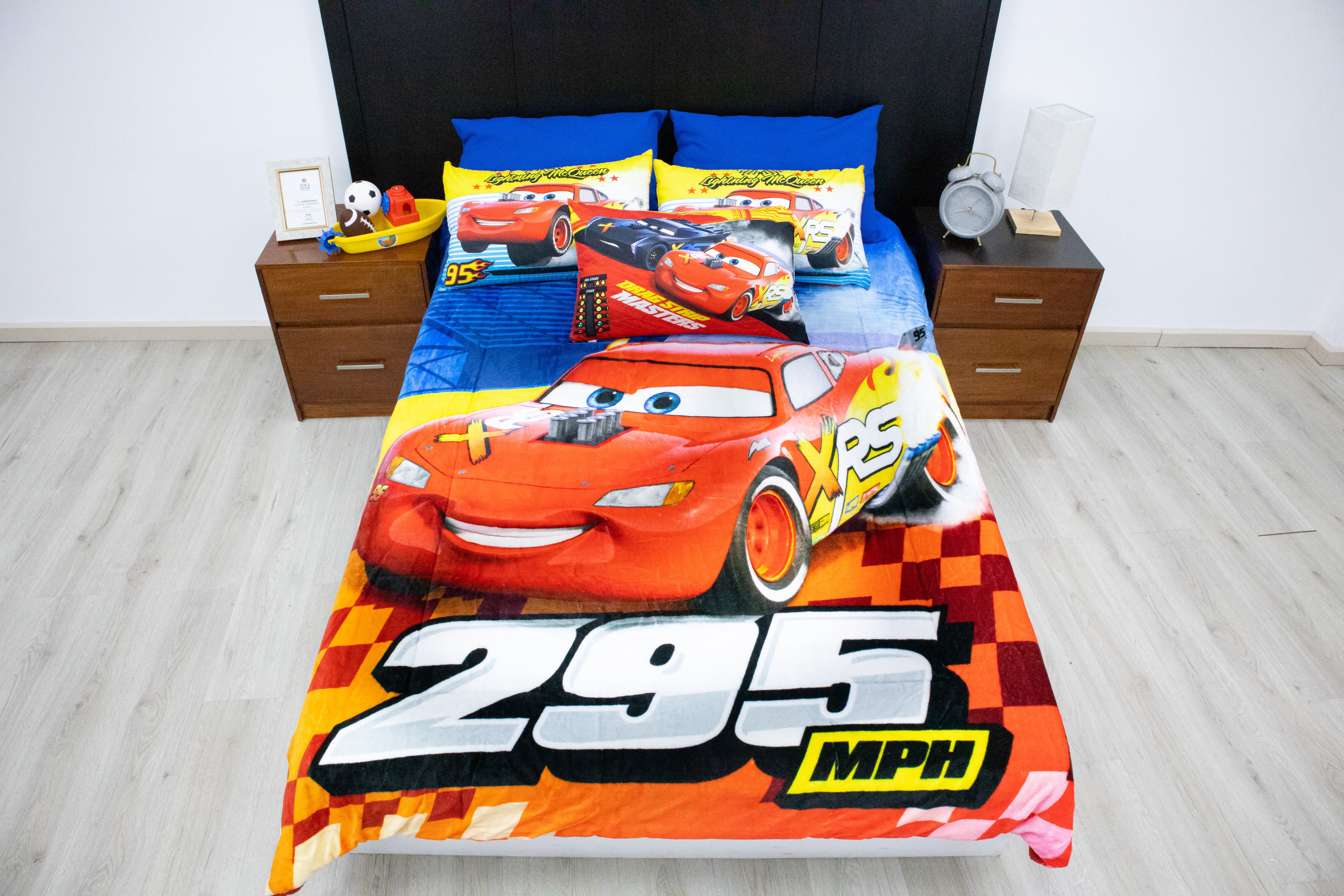 Cobertor Ligero Matrimonial Cars Rayo McQueen