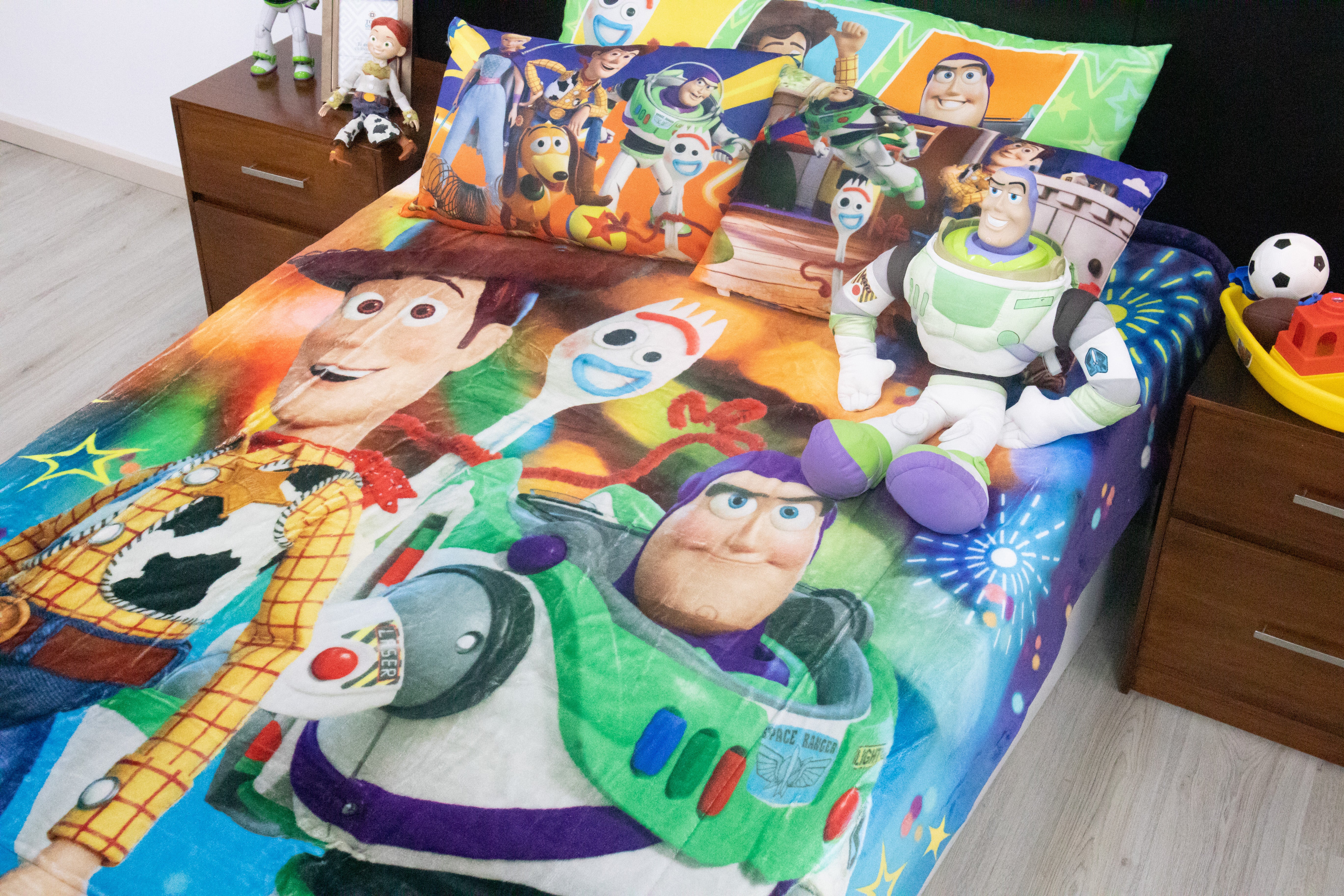 Cobertor Ligero Matrimonial Toy Story Equipo